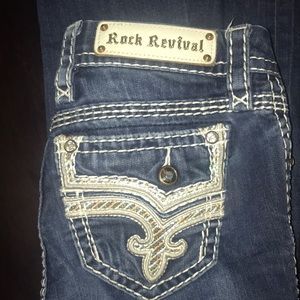 Rock revival jeans. Dark wash. Skinny